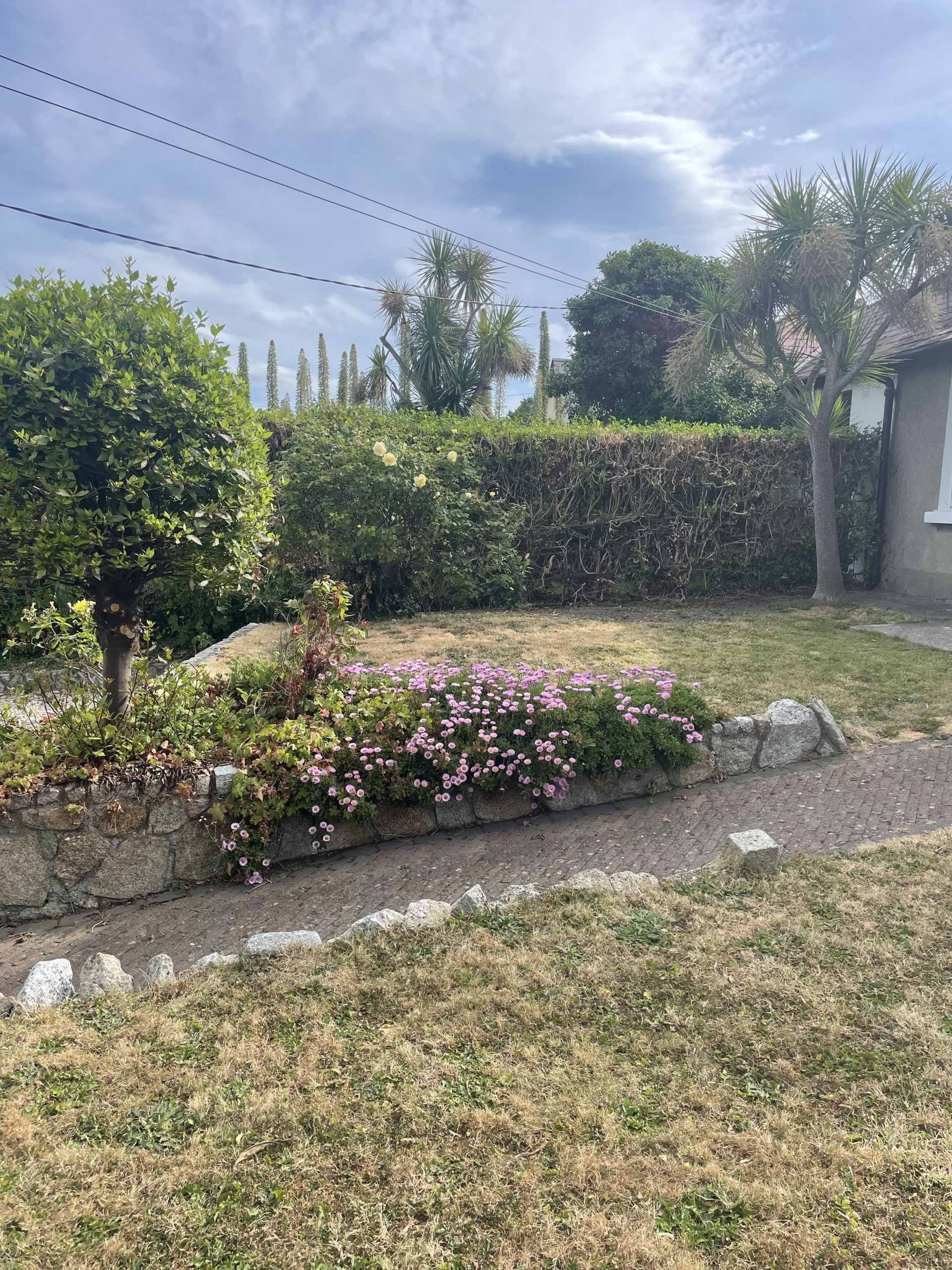 1 Darley Cottages, Bray, Co. Wicklow photo 2
